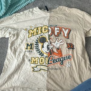 H&M Mickey Goofy Disney Tshirt